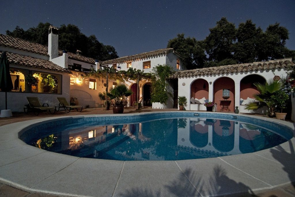 villa con piscina